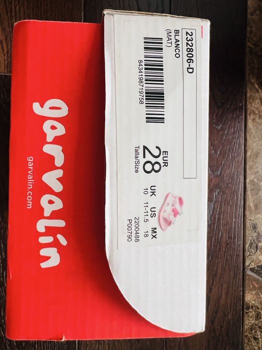 Продам детские сандалии  Garvalin для девочки 28 р