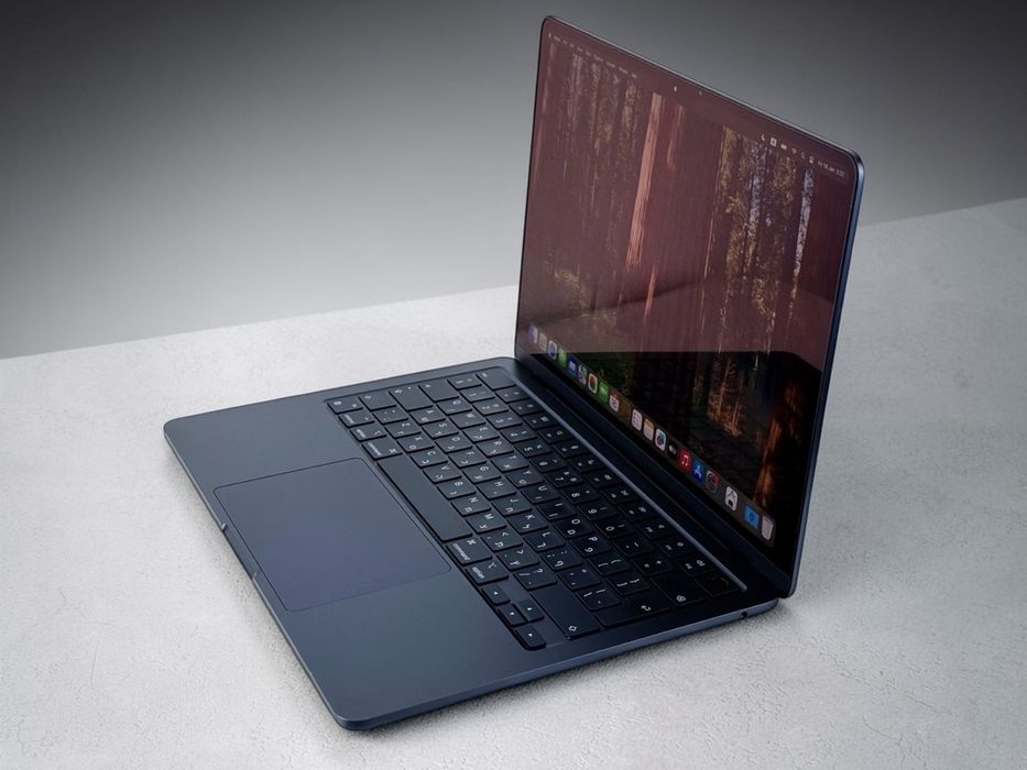Apple MacBook Air 13 M2 8RAM 256GB Midnight Отличен! Гаранция! — миниатюра 6