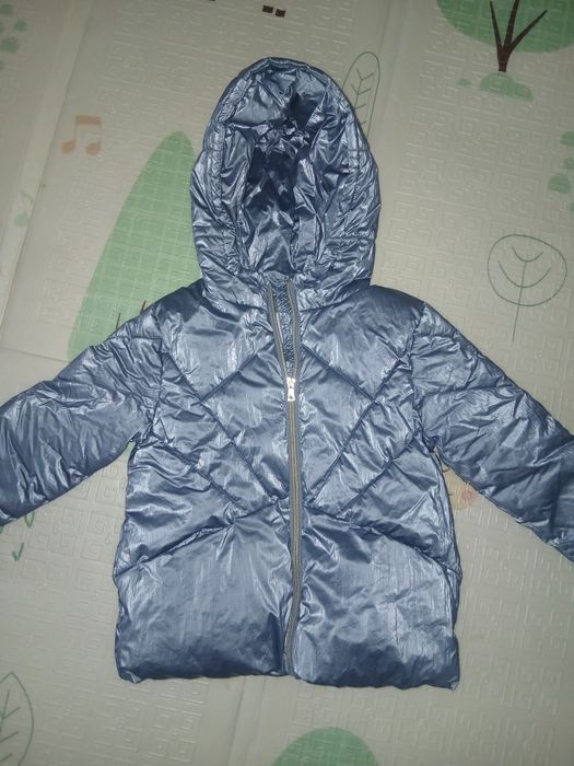 Продам детскую куртку