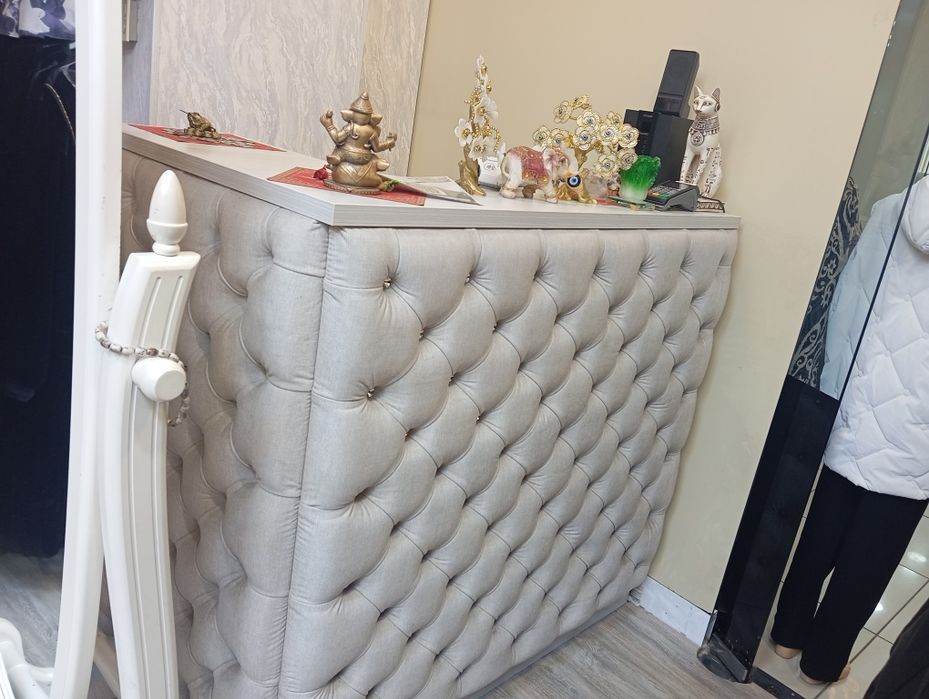 Ресепшн для магазинов или отелей