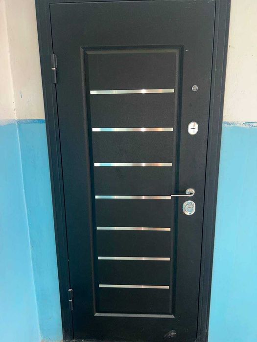 2 xonali kvartira sotiladi