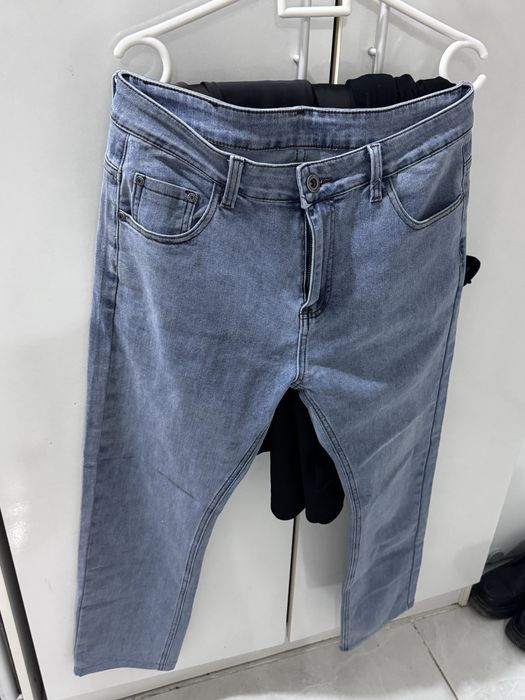 Срочно продам мужские джинсы