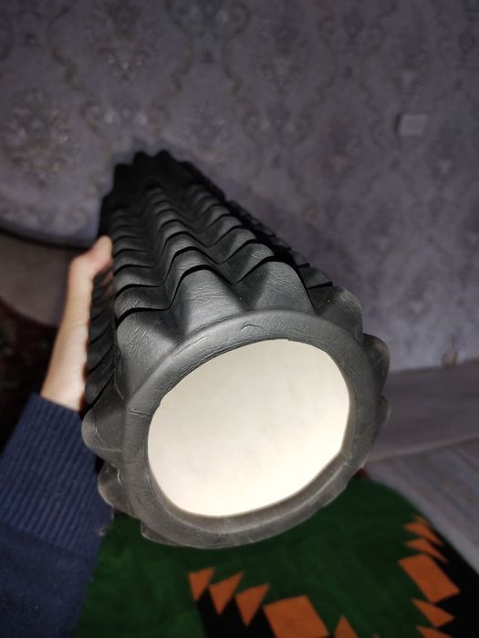 Массажный валик продам