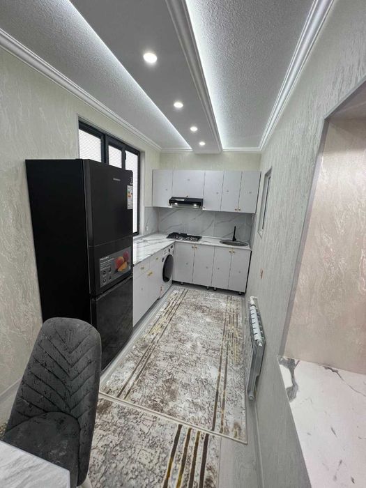 Срочно сдается  2в3 комнатная  63 м² на Максима Горького