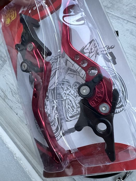 Manete frana fata spate hidraulice negru rosu plus etrier si furtun