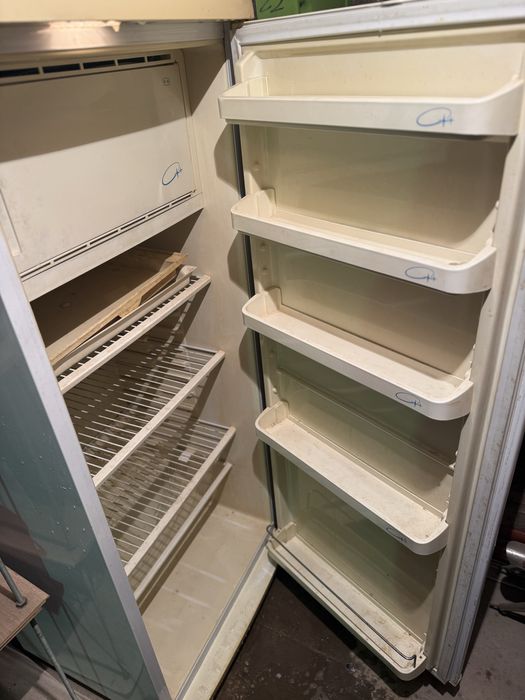 Продам   холодильник