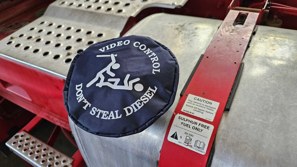 Калъф защитен за капачка на резервоар за камиони MAN DAF SCANIA VOLVO