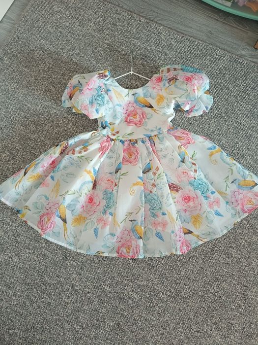 Нарядное платье для девочки