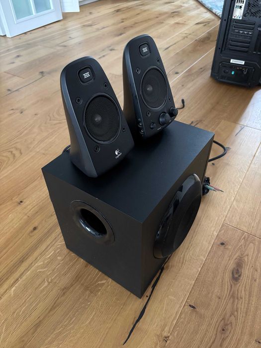 Компютърни тонколони LOGITECH Z623 2.1 THX