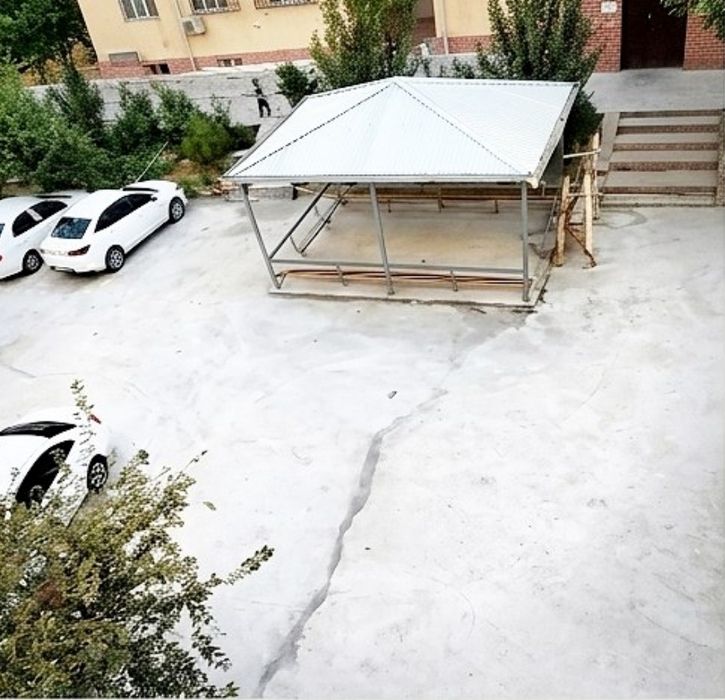Самарқанд Сартепо массеви 5етажли домни 3қаватидан 2хонали