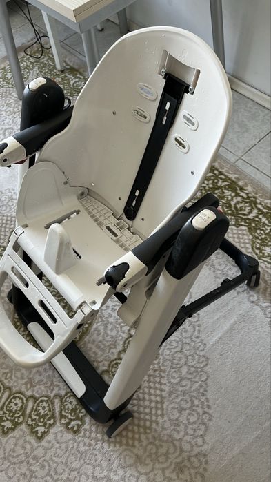 Стульчик б/у для кормлея Peg-Perego Siesta Follow Ме