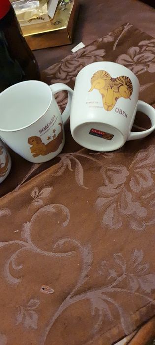 Большие чайные  кружки