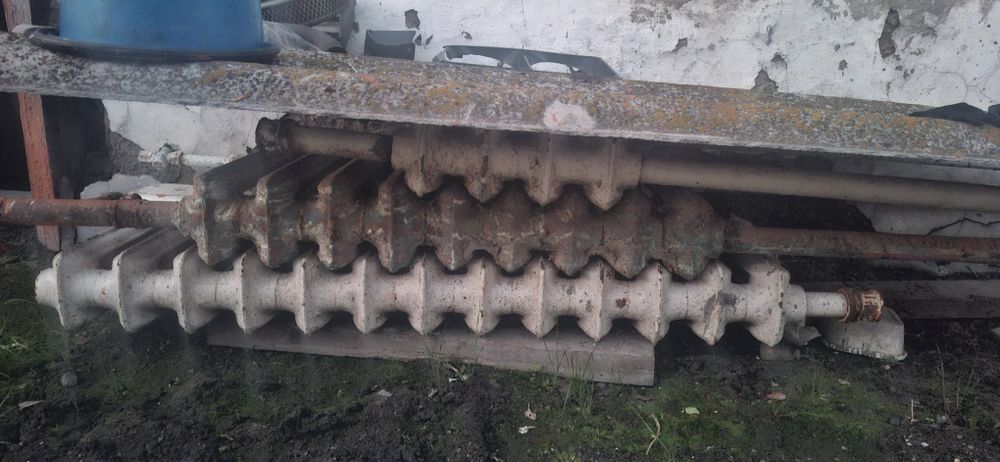 Продам чугунные батареи