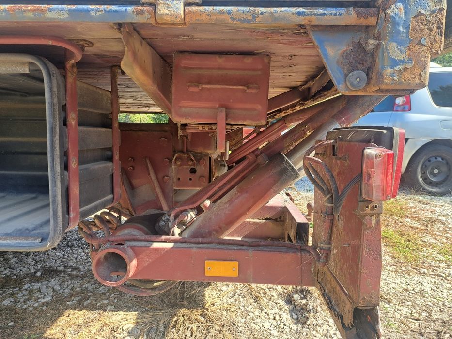 Каросерия с падащ борд за Мерцедес 814