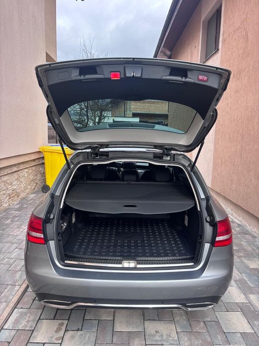 Mercedes-Benz C200