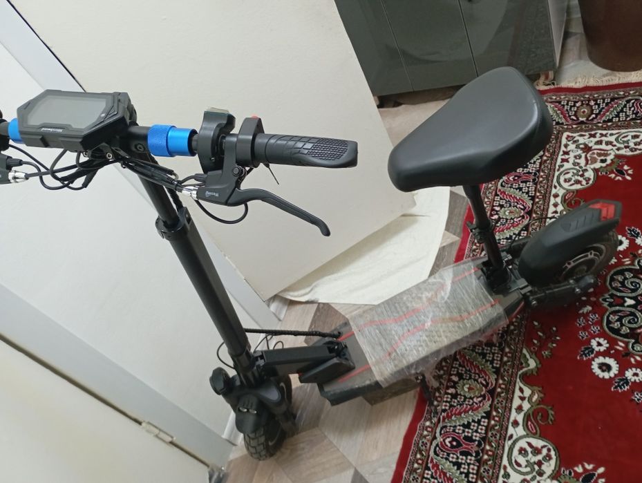 Продам электросамокат