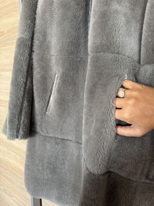 Blana/cojocel miel, doua fete, bleu cu gri, S, ca noua