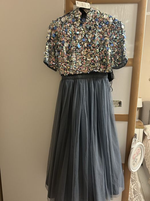 Rochie Asos cu paiete si aplicatii pietre