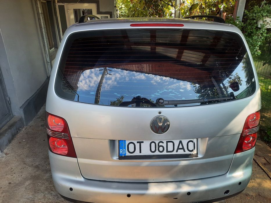 VOLKSWAGEN Touran 2006 — imagine 5
