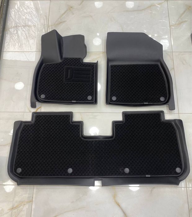 Tepe polik rezika gilam