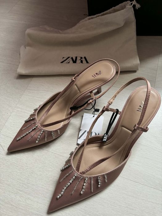 Нови обувки на ток Zara