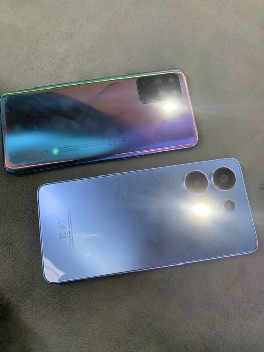 Продам два телефона