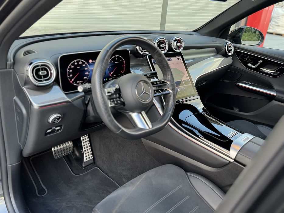 Mercedes-Benz GLC 220d AMG 4Matic 197 Cp - 2024 Panoramic Mbux Digital Light  Accept variante