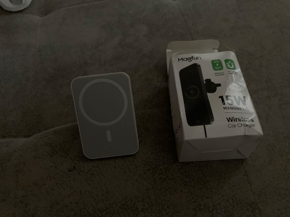 Магнитная беспроводная зарядка Magfun 15W в машину