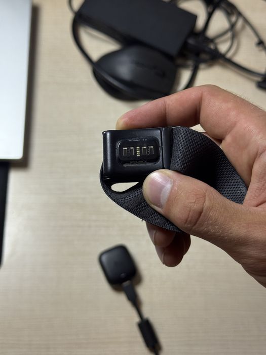 Фитнес браслет Whoop 4.0
