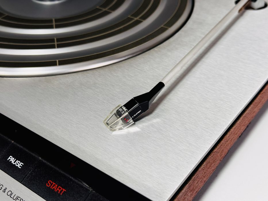 Pick-up de colecție Bang&Olufsen Beogram 2202,ca Nou,doză MMC20S !