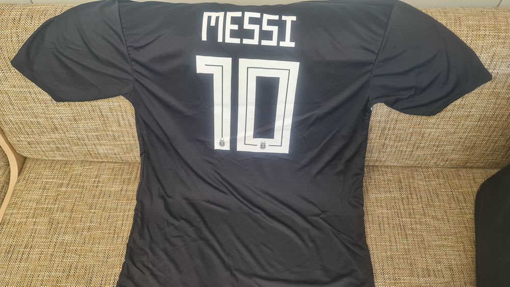 Футболна тениска на Лионел Меси с номер 10 XL