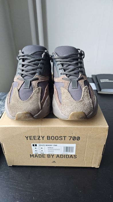 Adidas Yeezy 700 Mauve Maro