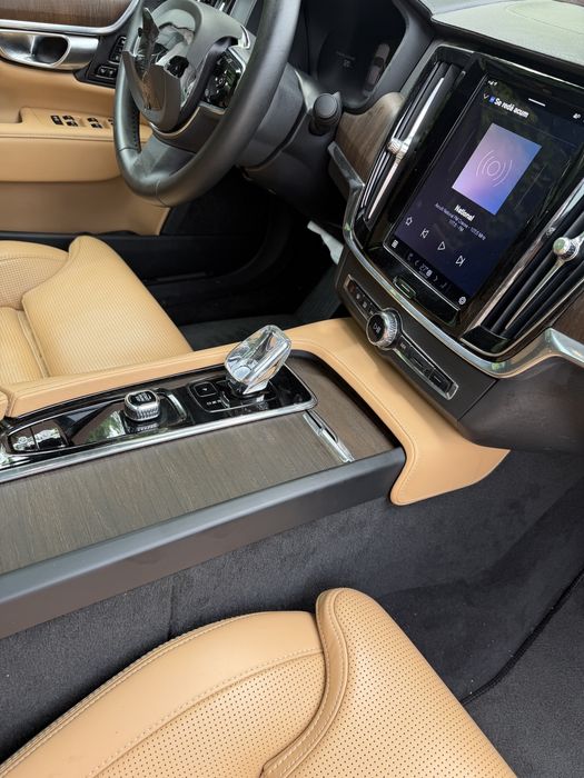 Volvo s90 hybrid  4x4 80.000 km din 2023