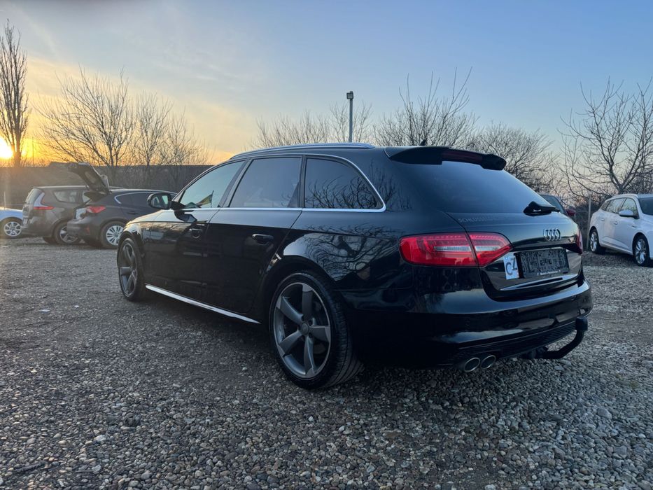 Audi A4 S line cutie automată 2 litri diesel