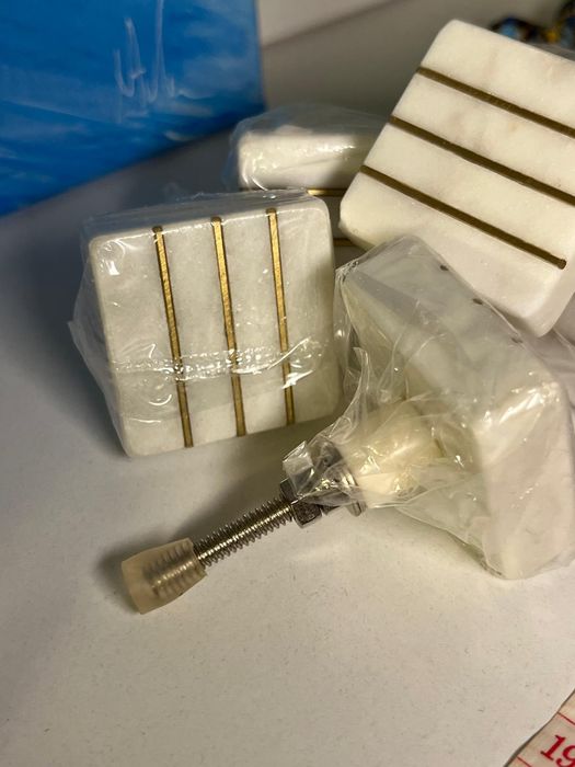 Set 6 manere marmura cu insertie cupru pentru usi dulap