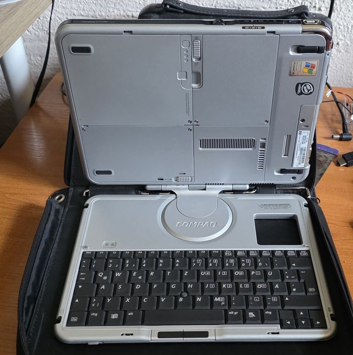 Продавам HP Compaq tc1100 за колекционери