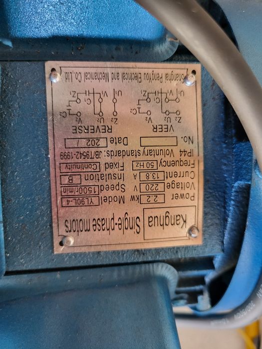 Masina de indreptat sarma