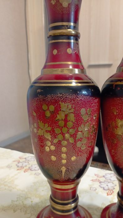 Две латунные вазы -39 см и ваза лебедь