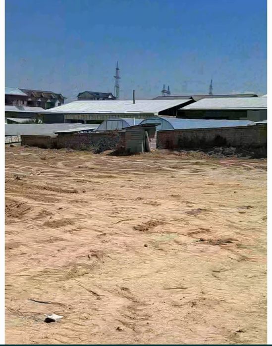 Кибрай тумани, унгкургон мфй да ер сотилади. 40 сот.  Сот 12000уе.