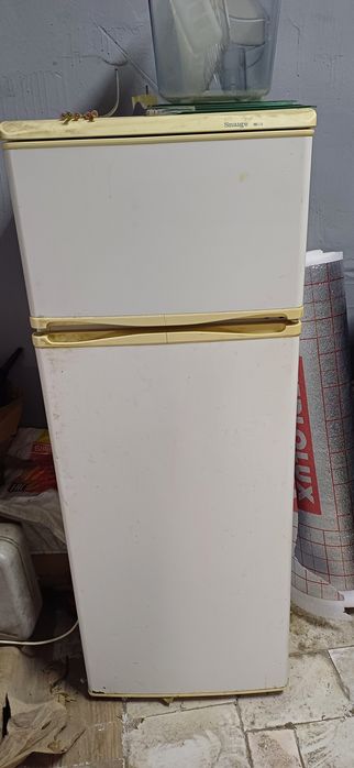 Продам 2камерный холодильник