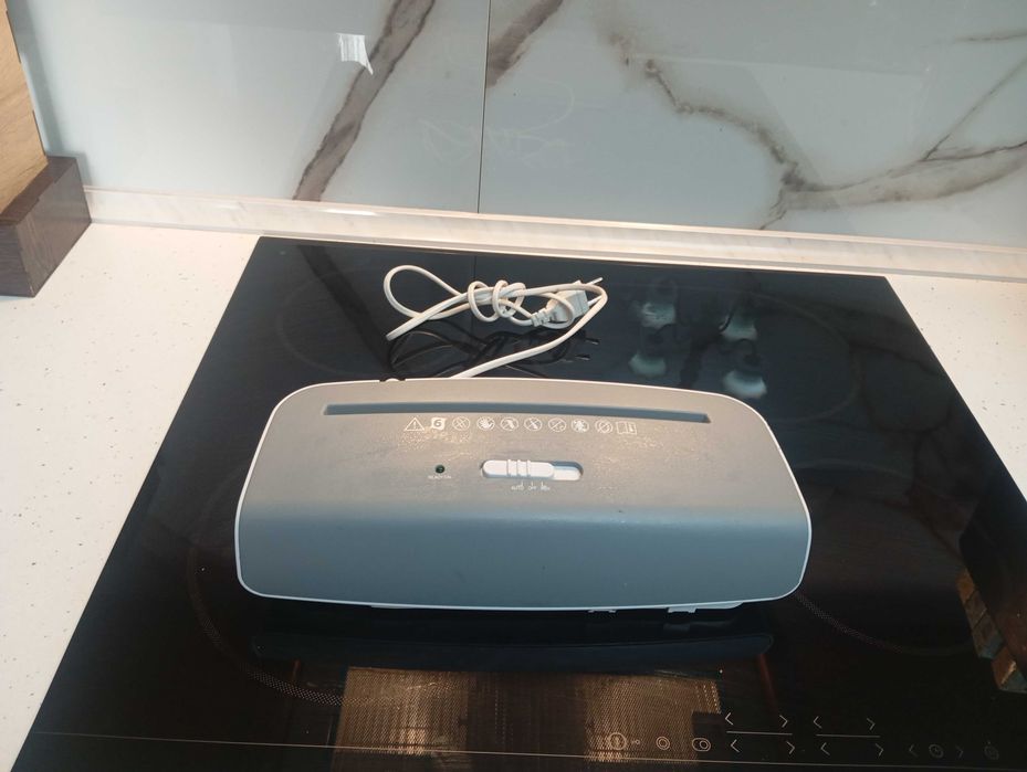 Шредер за унищожаване на документи  MA501-17