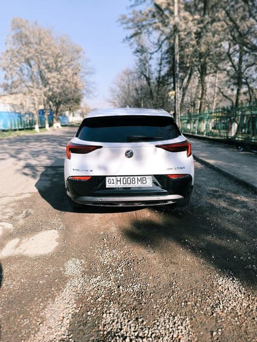 Buick Velite6 sotiladi