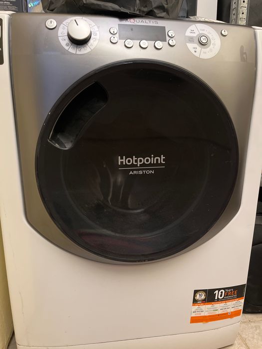 Пералня със сушилня