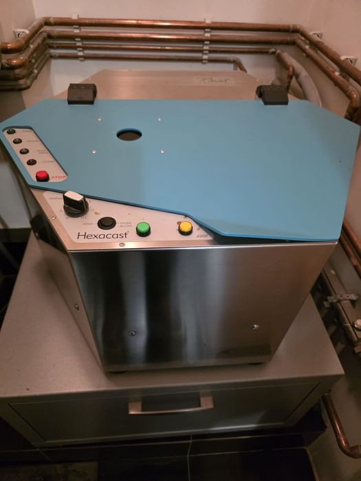 Vând hexacast pi dental