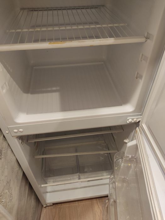 Продам холодильник