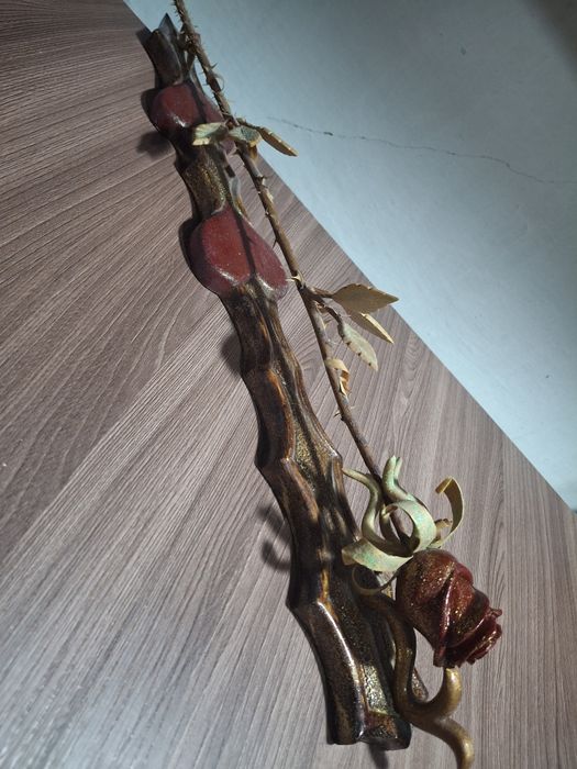 Продам розу из дерева