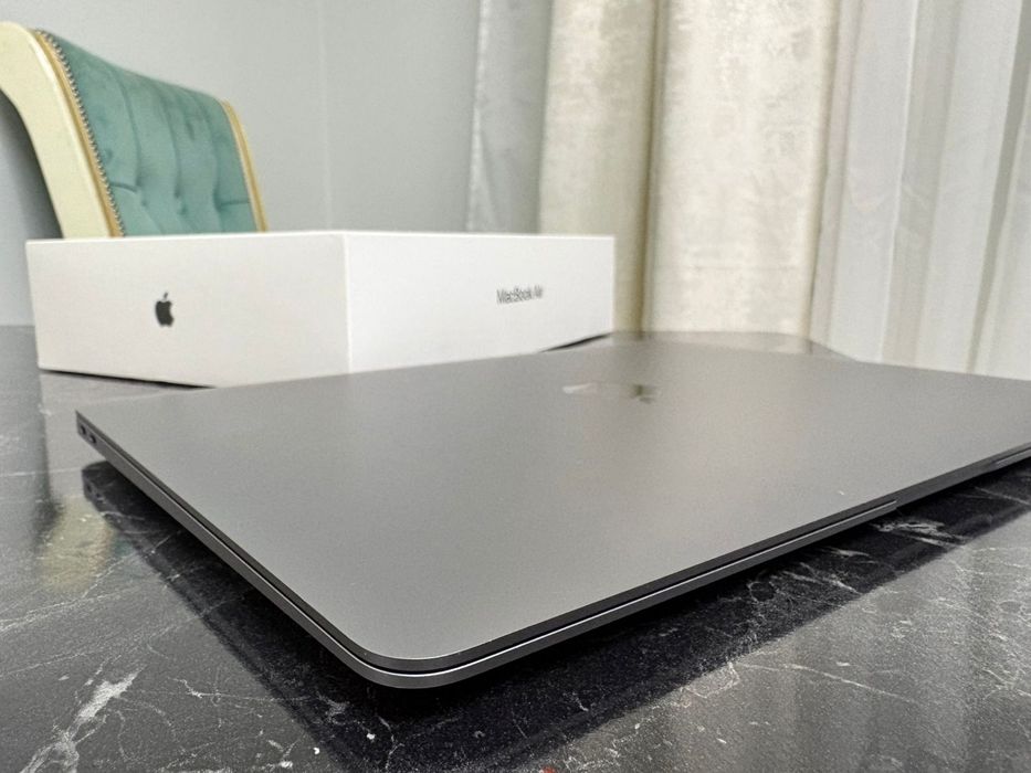 Apple Macbook Air M1 8+256GB