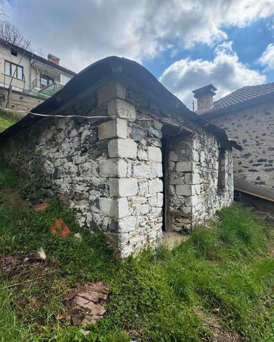 Къща в село Аламовци, Златоград