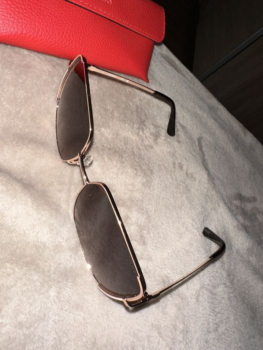 ochelari de soare GUESS