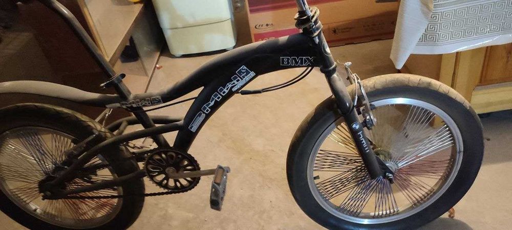 Срочно BMX велосипед сотилади (Срочно продается ВМХ велосипед)